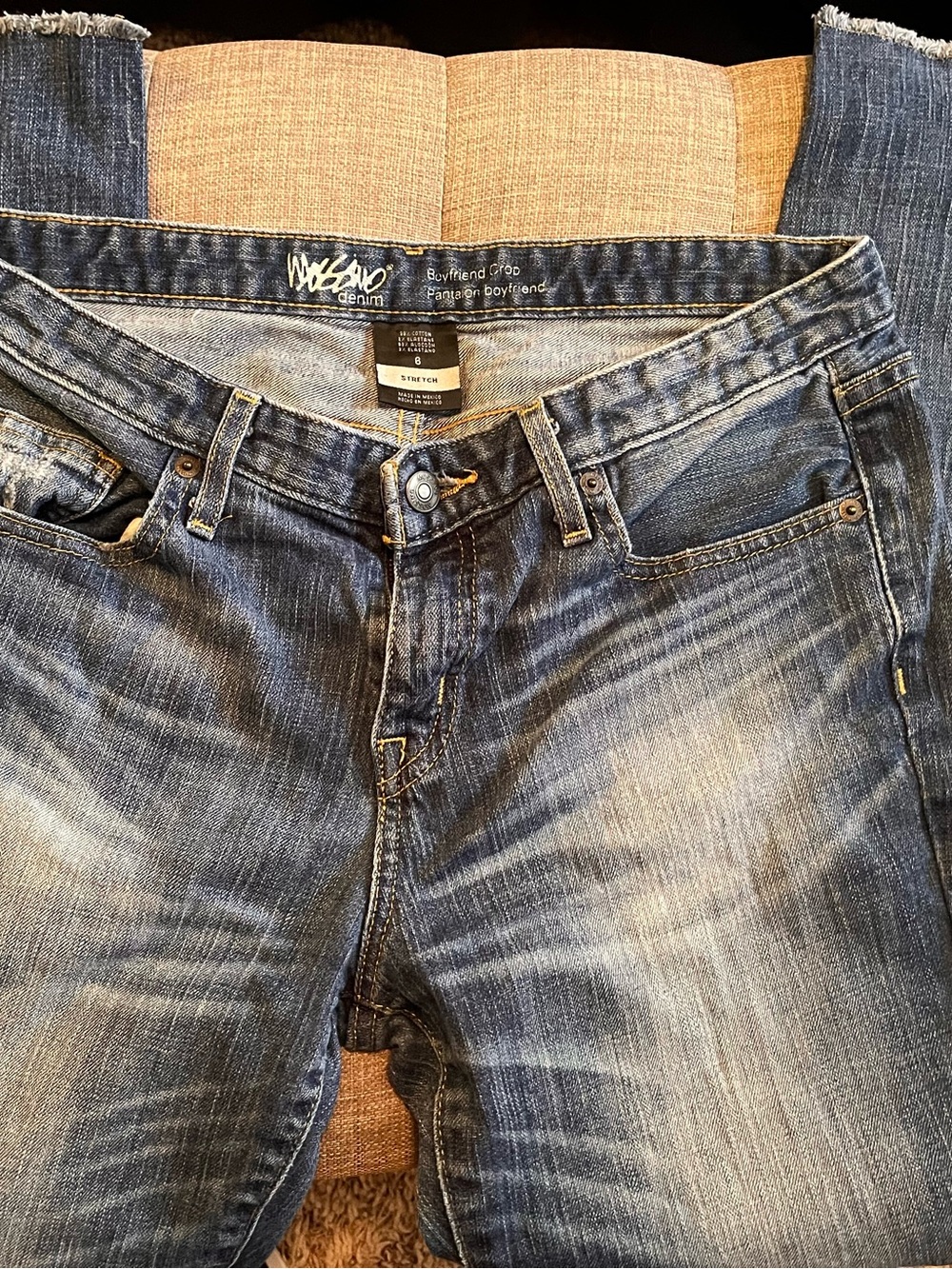 Mossimo Supply Co. Women's Faded Blue Relaxed Boyfriend Crop Jeans